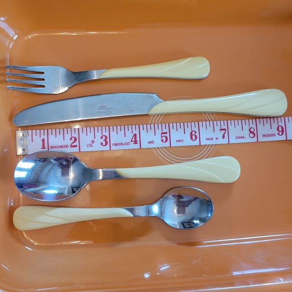 Fiesta Yellow Swirl Flatware 18pcs ~ Retired Item & Color ~ Fiestaware ~ Post-86 - Picture 3 of 16